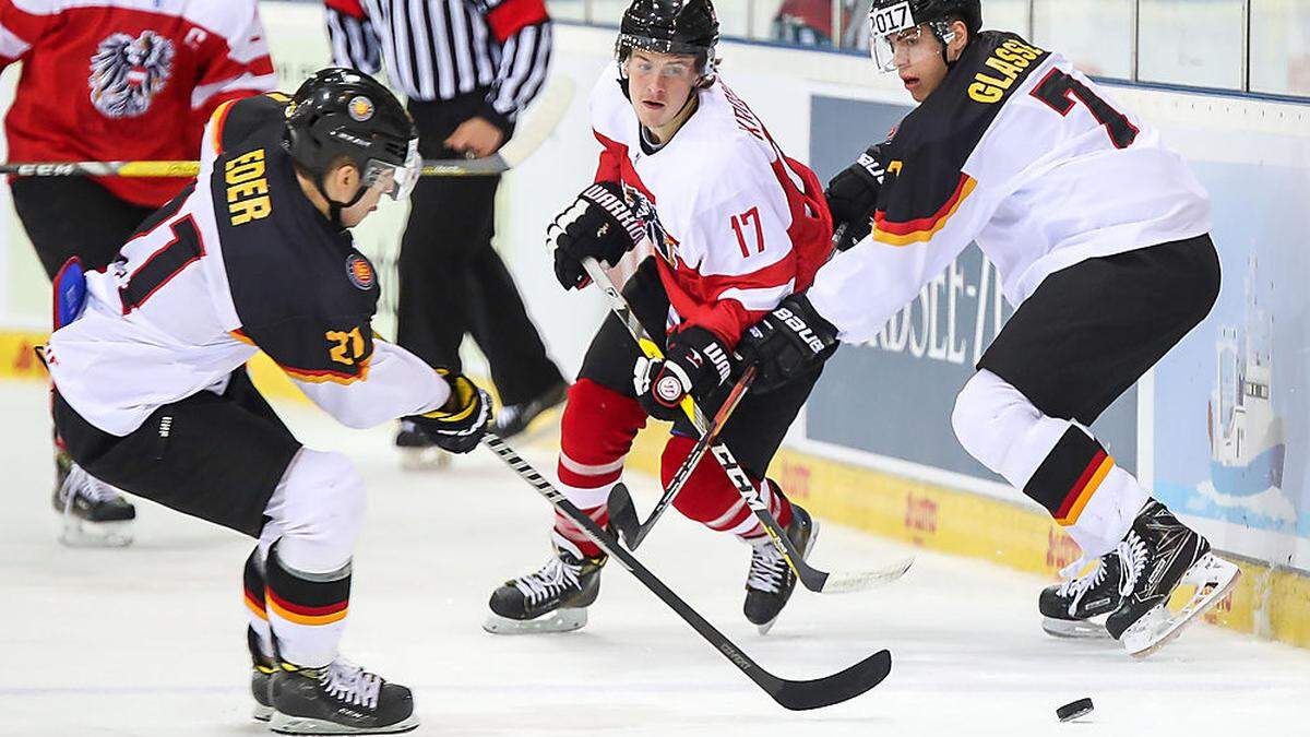 Christof Kromp (Mitte) und das U20-Team wurden bei der B-WM Fünfter