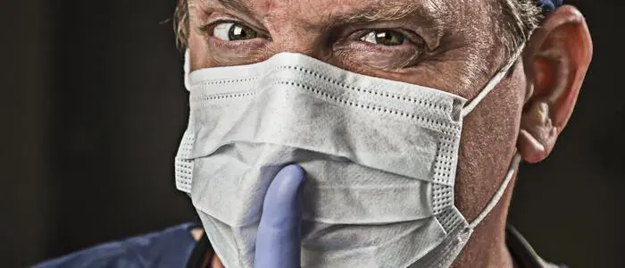 Getrickst wird laut Studie bei planbaren OP-Terminen. Wer bereit ist, privat zu zahlen, kommt demnach deutlich schneller dran