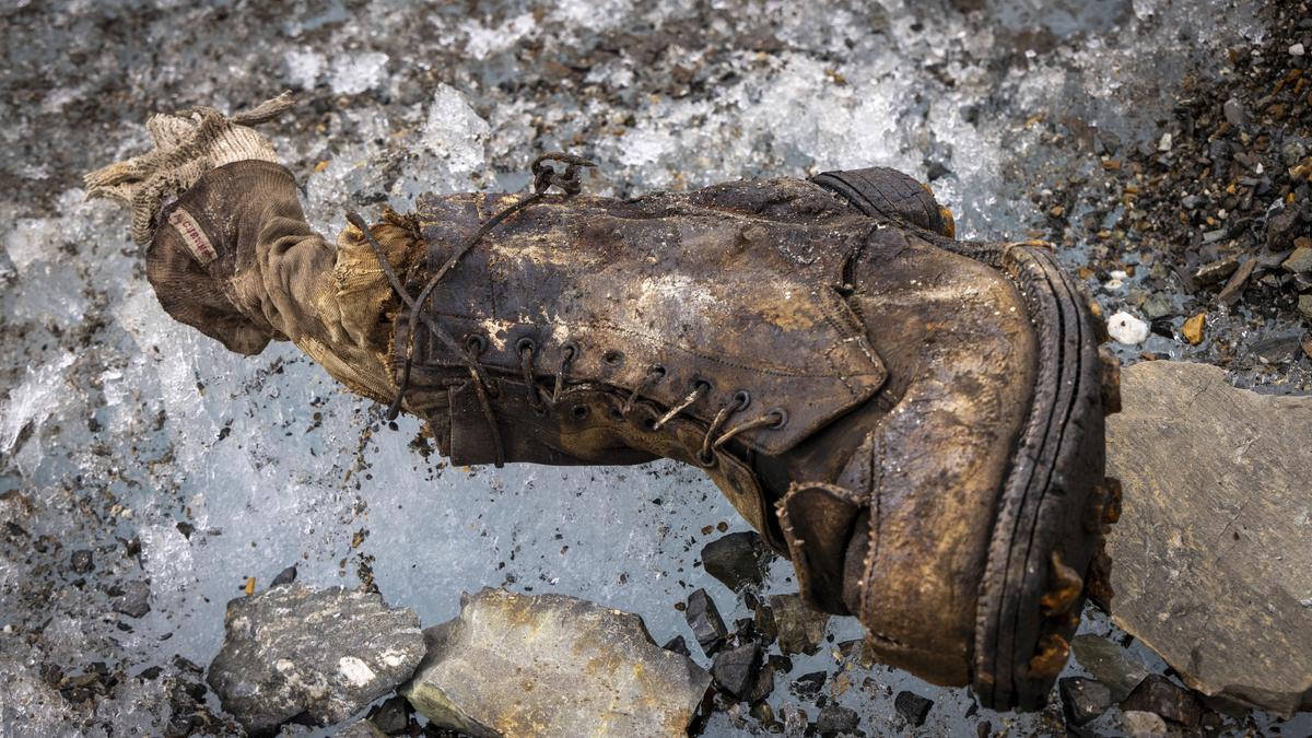 Die Initialen A.C. Irvine deuten darauf hin, dass der Schuh dem legendären Bergsteiger gehörte