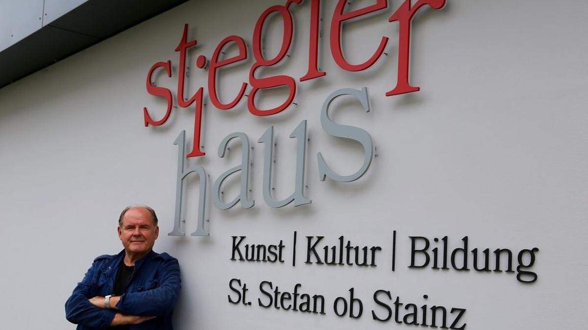 Er ist ein Kind von St. Stefan ob Stainz: August Schmölzer vor dem Stieglerhaus