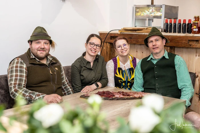Ötscherhirsch Team | Sandra Altmann, Hannes Gerstbrein, Daniela Reininger, Andreas Mosbacher