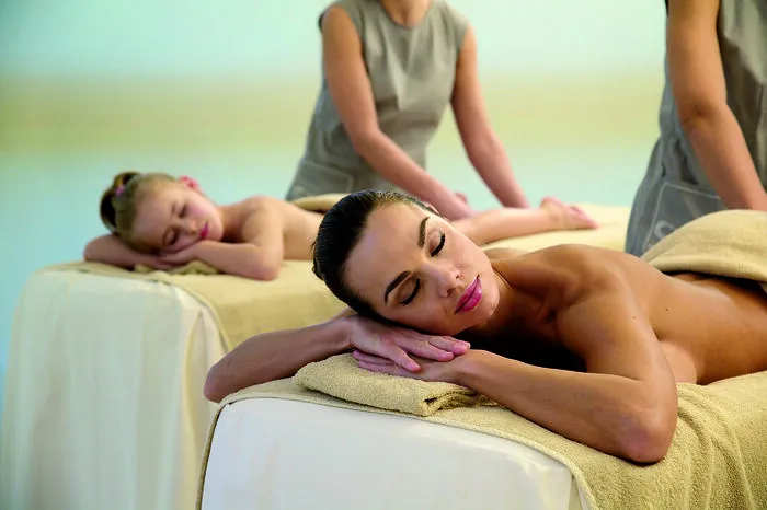 Großartiges Wellnesscenter für Erwachsene und Kinder
