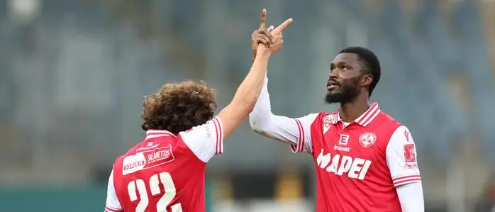 Ramiz Harakate und Beres Owusu (rechts)