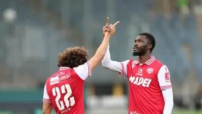 Ramiz Harakate und Beres Owusu (rechts)