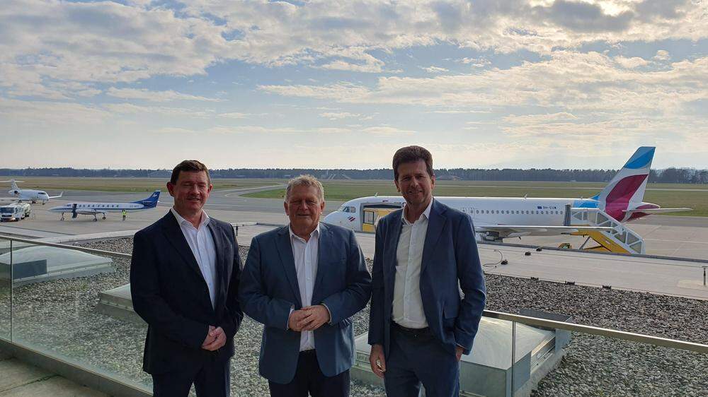 Das Flughafen-Führungstrio: Jürgen Löschnig, Wolfgang Malik und Wolfgang Grimus