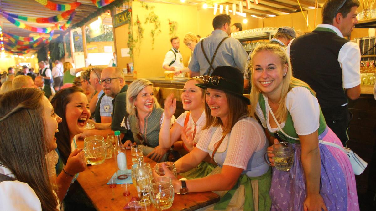 Gaudi im Altausseer Bierzelt