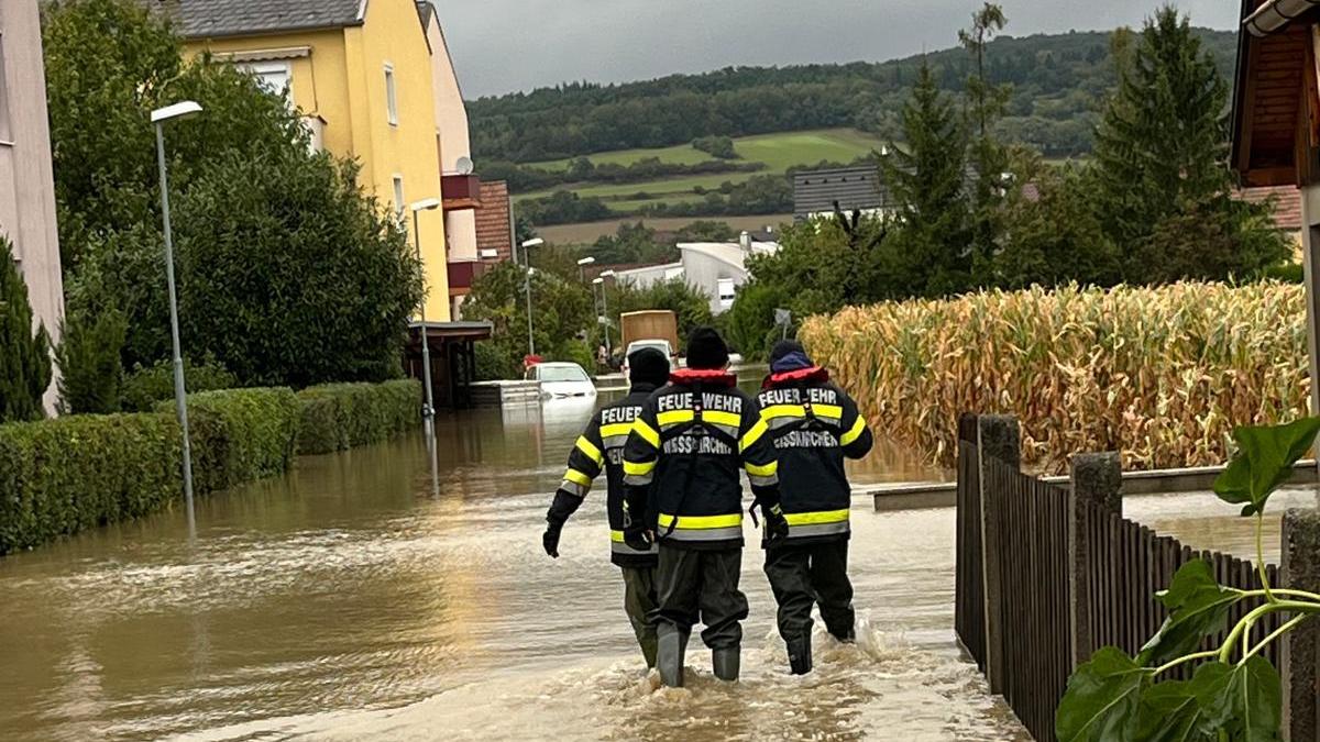 Murtaler Feuerwehren waren in Niederösterreichs Katastrophengebieten im Einsatz - hier die Feuerwehr Weißkirchen 