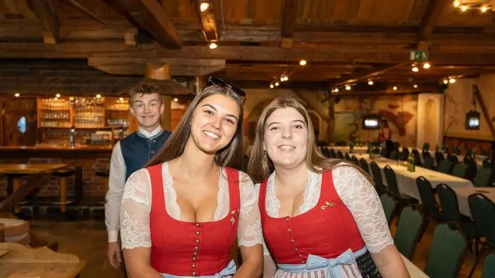 Zahlreiche Mitglieder, Freunde und Ehrengäste folgten der Einladung, um gemeinsam auf ein erfolgreiches Vereinsjahr zurückzublicken.