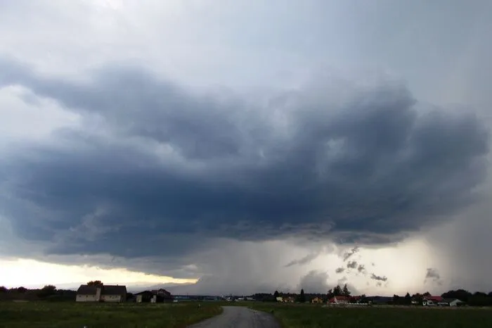 Hannes Janisch fotografierte dieses Gewitter 2016 am Flughafen Graz