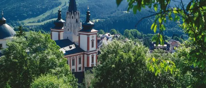 Mariazell wurde im Jahr 1157 von einem Mönch aus dem Benediktinerstift St. Lambrecht gegründet