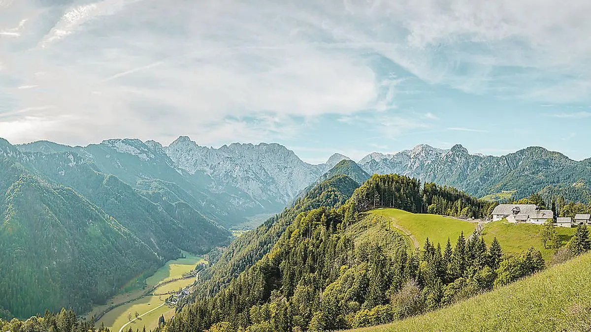 Blick von der Panoramastraße ins Logartal
