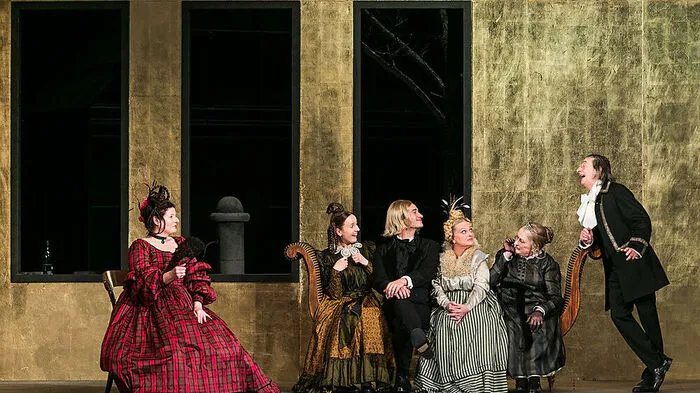Wie doch alles so hübsch glänzt: "Der Talisman" im Grazer Schauspielhaus