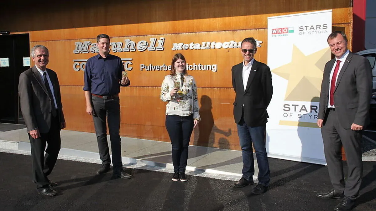 So wie die Firma Colortec in Unterpurkla besucht die Spitze der WKO Südoststeiermark zahlreiche Betriebe, um die "Stars of Styria"-Trophäen zu überreichen