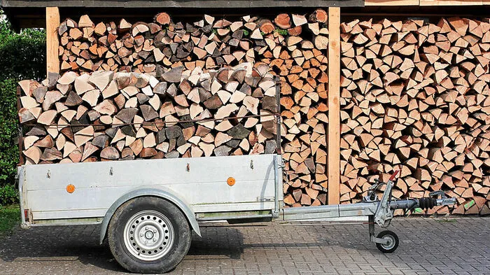 Holzarbeiten führten zu dem Unfall (Sujet)