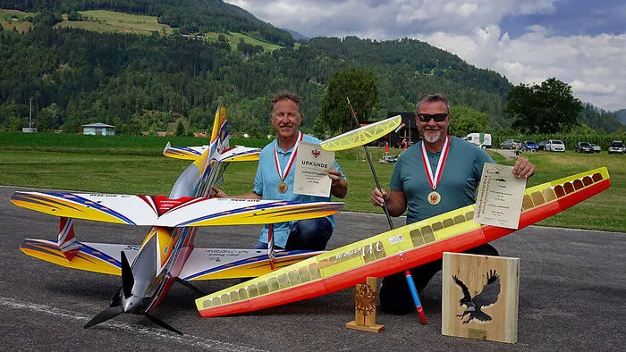 Die beiden neuen Landesmeister Fritz und Peter Dietrich vom MFC-Lienz