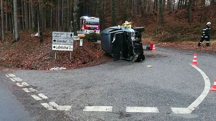 Der Wagen wurde erheblich beschädigt