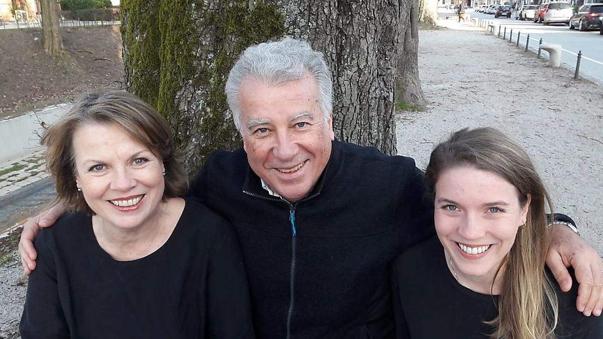 Drei Finken, die singen. Bernarda fink mit ihrem Bruder, dem Bassbariton Marcos Fink und ihrer Tochter Valentina Inzko Fink