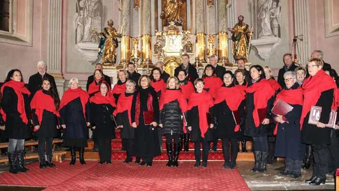 Der Gemischte Chor Griffen begeisterte mit besinnlichen Adventliedern.