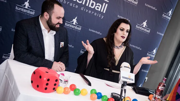 Tuntenball-Organisator Joe Niedermayer und "Tuntenball-Mutti" Miss Alexandra Desmond