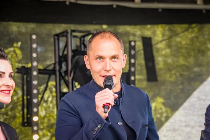 Gastgeber des Eruptionsfestes und Mitglied der Eruptionswinzer Stefan Krispel 