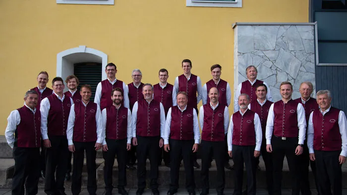 Der Männerchor Vinko Poljanec stand unter der Leitung von Franz Starz. 