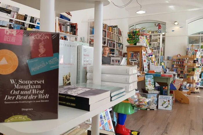 ...viel Wert wird auf die Optik gelegt: Einerseits der (Kinder-)Bücher selbst, andererseits, was die Einrichtung im Laden betrifft