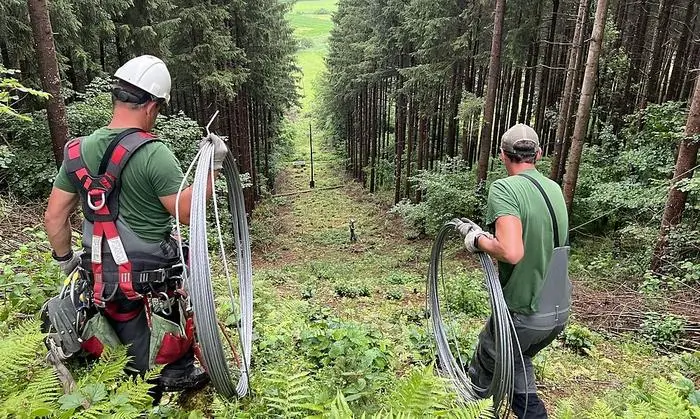 Mehr als 100 Monteure hat die Kelag am Donnerstag im Einsatz