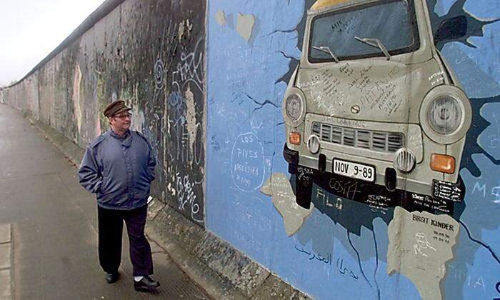 Mit dem Mauerfall 1989 rollten die Trabis in den Westen