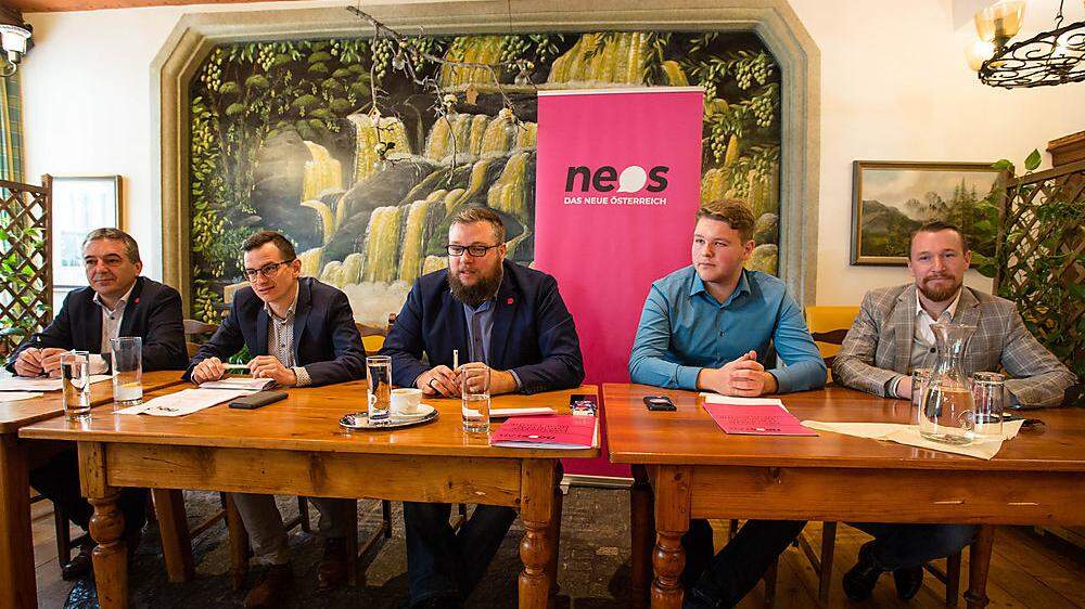 Neos im Bezirk Weiz: Christian Reinstadler, Patrick Friedl, Andreas Dörfler, Clemens Bernd Kastenhuber und Stephan Krainer