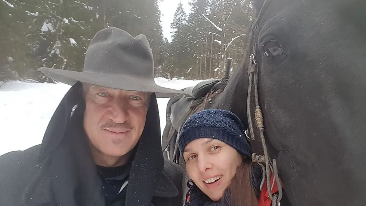 Tobias Moretti mit Esther Schneider und Pferd Negro