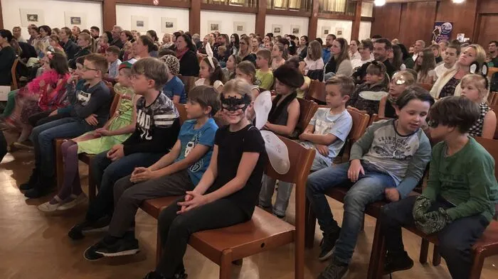 Im Volkshaus in Bärnbach wurde den sieben Projektgruppen aus acht Schulen der "Energie Center Award" für ihre innovativen Ideen überreicht.
