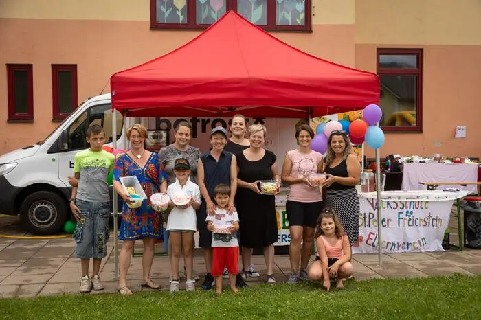 Der Elternverein der Volksschule St. Peter-Freienstein sorgte für das leibliche Wohl der Gäste.