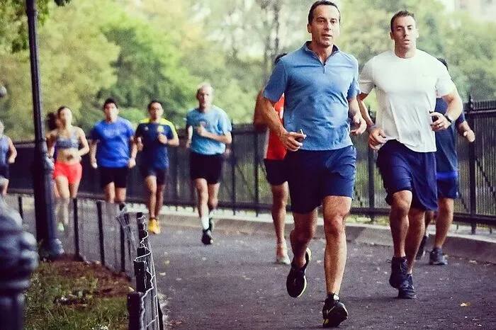 Am Rande der UNO-Versammlung joggt Kern mit Leibwächtern durch den Central Park in New York