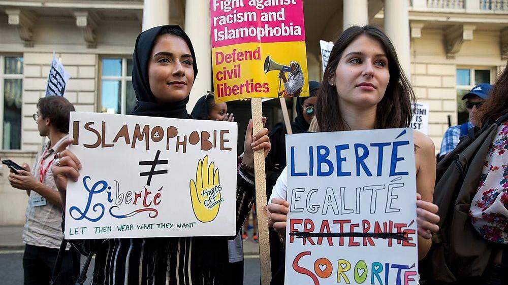Die Burkini-Verbote sorgen seit Wochen für eine hitzige Debatte in Frankreich und haben auch im Ausland für großes Aufsehen gesorgt