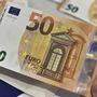Neue Sicherheitsmerkmale gibt es inzwischen auf allen Euro-Scheinen