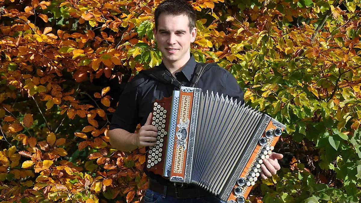 Michael Uhr ist mit der Harmonika quasi aufgewachsen 