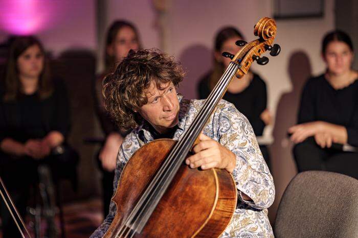 Der Cellist und Festivalleiter Erich Oskar Hütter