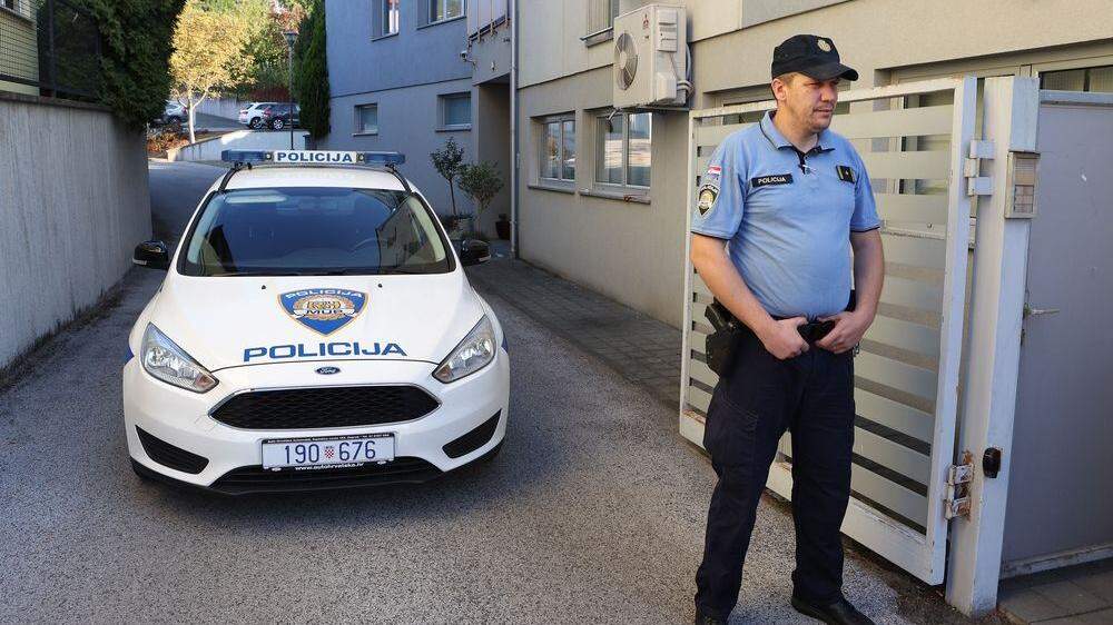 Drei Kinder in Kroatien getötet: Die Polizei sichert die Zufahrt zur Wohnanlage in Zagreb, in der der Vater der Kinder lebt