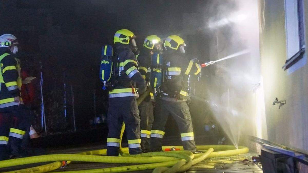 52 Feuerwehrkräfte waren im Einsatz