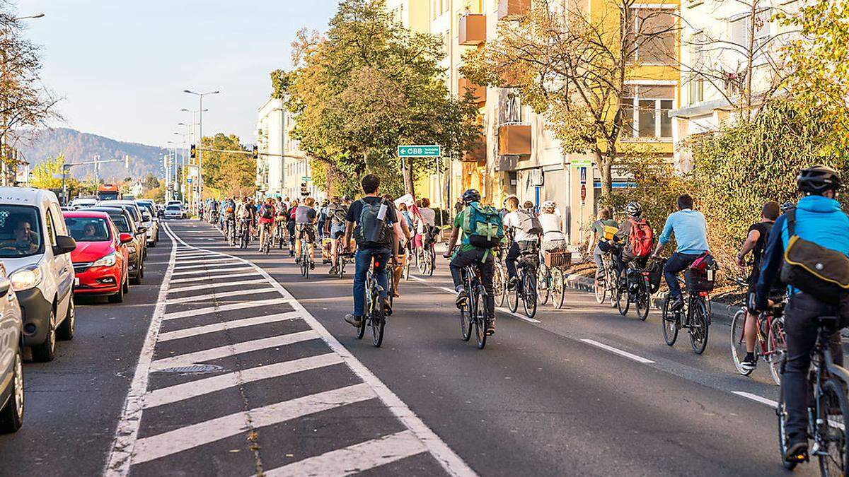 Eines der diskutierten Themen: Soll der Radverkehr in er Stadt mehr Platz bekommen? Das Bild stammt von der Radparade aus 2019