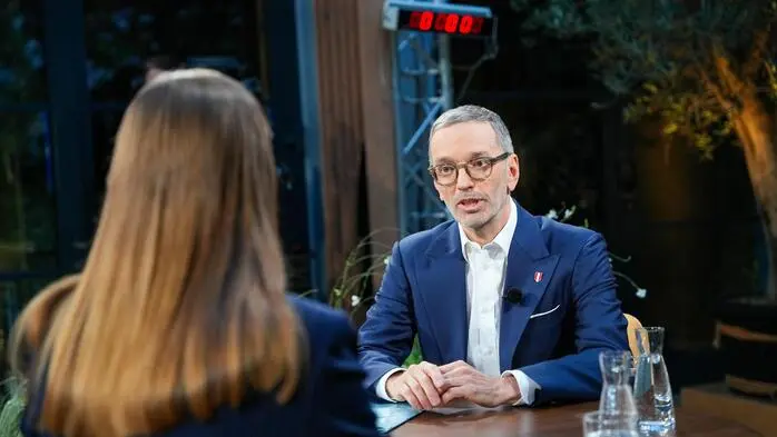 „Sie stellen die Fragen, aber schreiben mir meine Antworten nicht vor“: FPÖ-Chef Kickl im Schlagabtausch mit ORF-Moderatorin Stribl