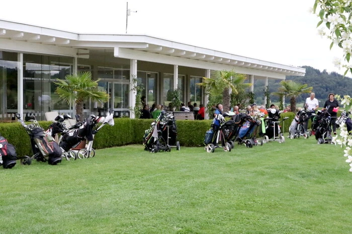 Auch unter der Woche tummeln sich die Golfsportler. 