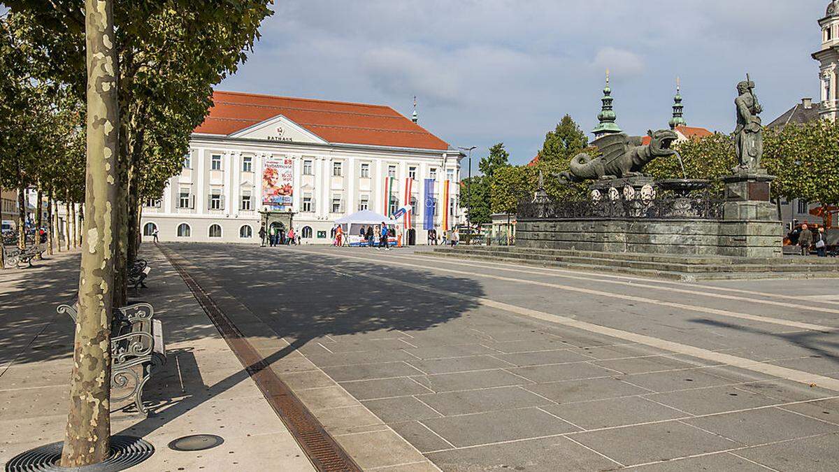 Das Kanalsystem rund um den Neuen Platz wurde unter die Lupe genommen