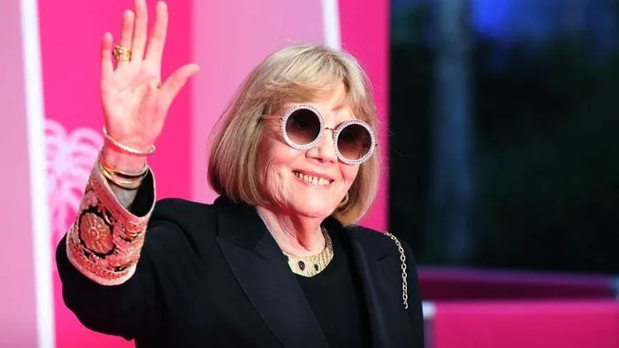 Die britische Darstellerin Diana Rigg starb mit 82 Jahren an einer Krebserkrankung, die erst im März diagnostiziert wurde.