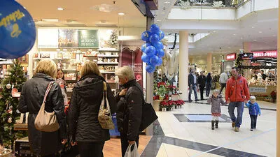 Geschäfte konkurrieren zunehmend mit dem Internet 