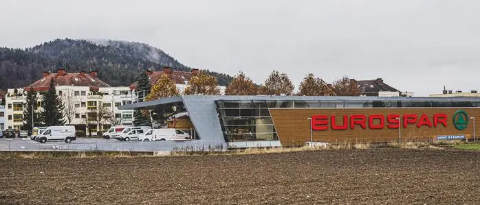 Der Eurospar in Viktring erhält die „Goldene Tanne“