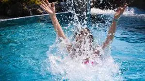 Private Pools sorgen in Hitzephasen immer wieder für Verbrauchsspitzen – vor allem dann, wenn viele Becken gleichzeitig befüllt werden