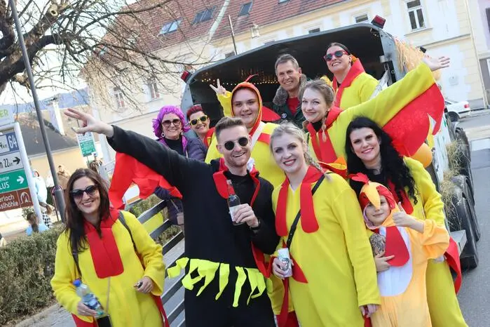 Klicken Sie sich durch die weiteren Bilder!