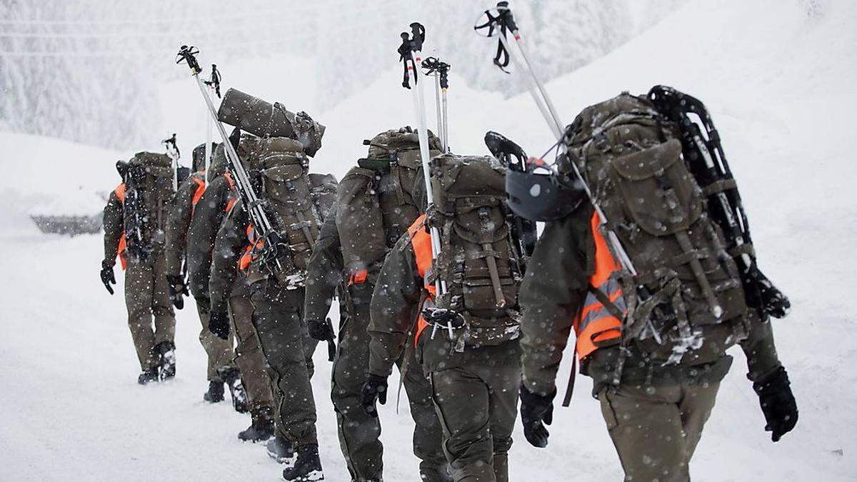 Während der Tour schlug das Wetter um (Symbolfoto)