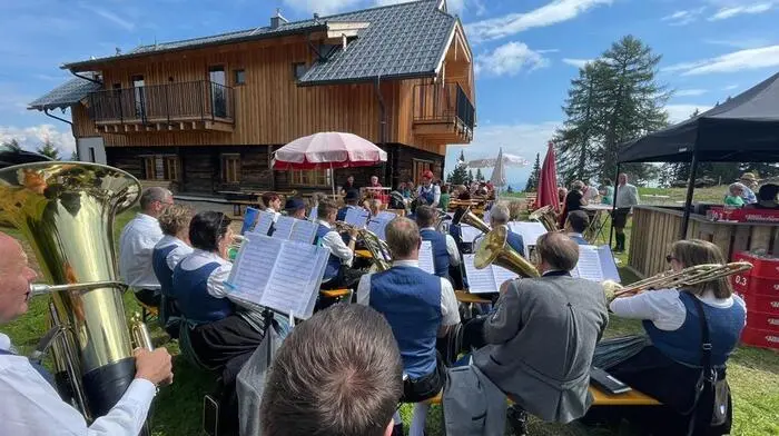 Beim Dobratsch-Kirchtag am 15. August wurde die neue Knappenhütte eröffnet